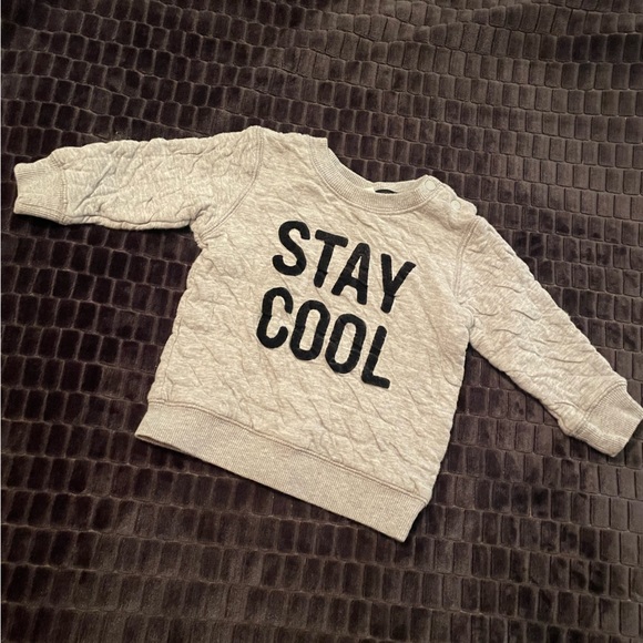 H&M Infant “stay cool” sweatshirt w/reinforced elbows-Great used cond-Sz 6-9 mo - Picture 2 of 8
